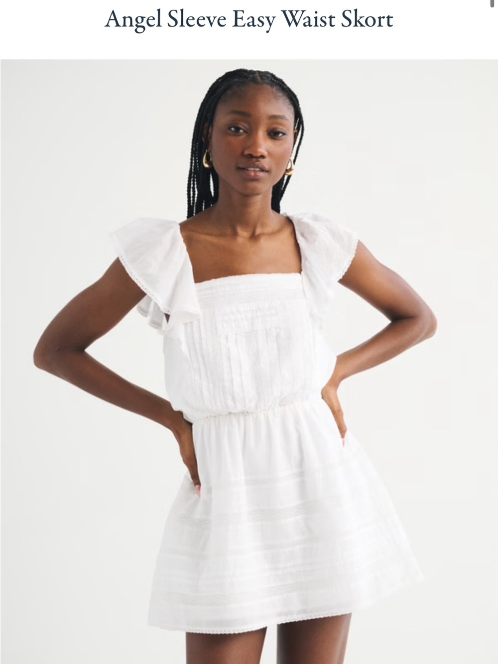 NWT Abercrombie Angel Sleeve Easy Waist Skort - Tall Medium